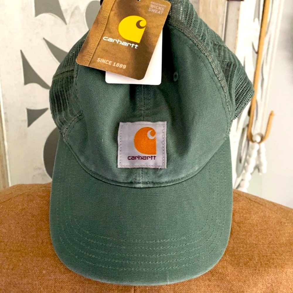 Carhartt OSFA mesh and cotton hat